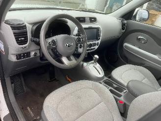 Kia E-Soul EV Edition AUTOMAAT 30 kWh BJ 2019 38808 KM picture 8