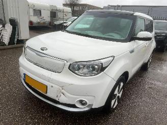 Uttjänta bilar auto Kia E-Soul EV Edition AUTOMAAT 30 kWh BJ 2019 38808 KM 2019/1
