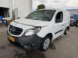 Vrakbiler auto Mercedes Citan 108 CDI BlueEFFICIENCY BJ 2020 43001 KM 2020/7
