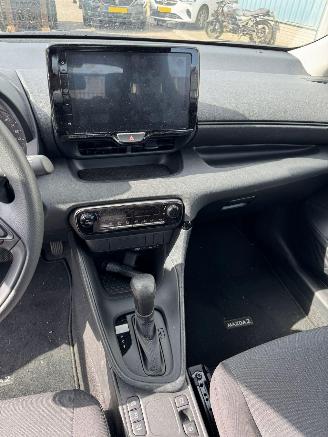 Mazda 2 Hybrid 1.5 Prime-line AUTOMAAT picture 13