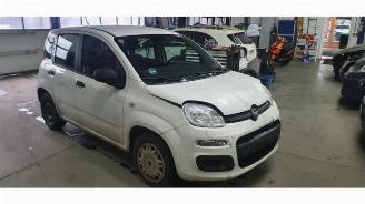 Vrakbiler auto Fiat Panda Panda (312), Hatchback, 2012 0.9 TwinAir 65 2013/6
