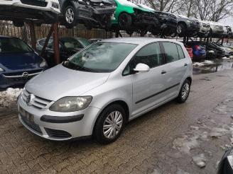 Vrakbiler auto Volkswagen Golf plus Golf Plus (5M1/1KP), MPV, 2005 / 2013 1.4 FSI 16V 2006/1