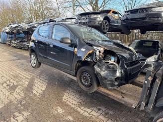 skadebil auto Suzuki Alto Alto, Hatchback 5-drs, 2009 1.0 12V 2009/4