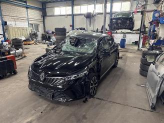 Uttjänta bilar auto Renault Clio Clio V (RJAB), Hatchback 5-drs, 2019 1.0 TCe 90 12V 2024/4