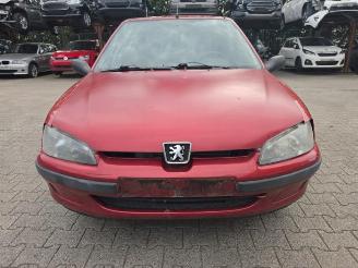 Vrakbiler auto Peugeot 106 106 II, Hatchback, 1996 / 2004 1.1 XN,XR,XT,Accent 2000/4