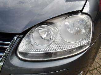 Volkswagen Golf  picture 16