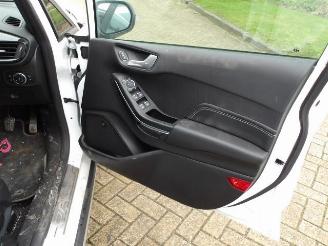 Ford Fiesta  picture 44