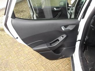 Ford Fiesta  picture 42
