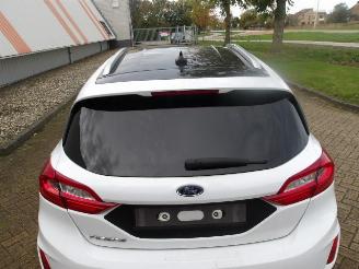 Ford Fiesta  picture 15
