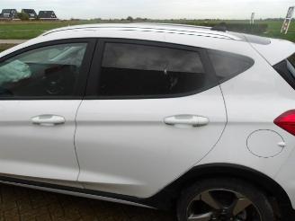 Ford Fiesta  picture 13