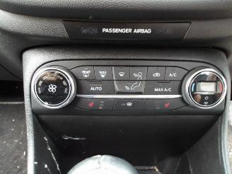 Ford Fiesta  picture 40