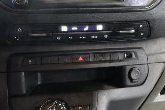 Peugeot Expert Expert (V1/VA/VB/VE/VF/VT/VY), Van, 2016 2.0 Blue HDi 180 16V picture 16