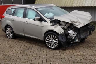 Vrakbiler auto Ford Focus Focus 3 Wagon, Combi, 2010 / 2020 1.0 Ti-VCT EcoBoost 12V 125 2015/1