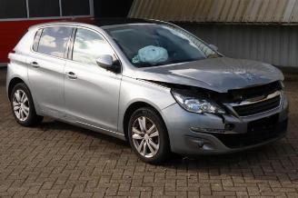 Salvage car Peugeot 308 308 (L3/L8/LB/LH/LP), Hatchback 5-drs, 2013 / 2021 1.6 BlueHDi 120 2015/4