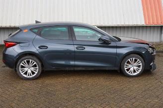Seat Leon Leon Sportstourer (KLF), Combi 5-drs, 2020 2.0 TDI SCR picture 2
