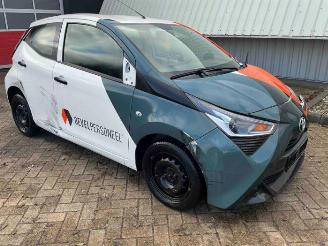 Vrakbiler auto Toyota Aygo Aygo (B40), Hatchback, 2014 1.0 12V VVT-i 2021/6