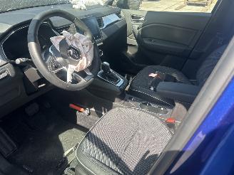 Renault Captur 1.6 E-TECH HYBRID 145 INTENS picture 6