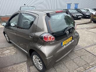 skadebil auto Toyota Aygo 1.0  VVT-i Now 2013/10
