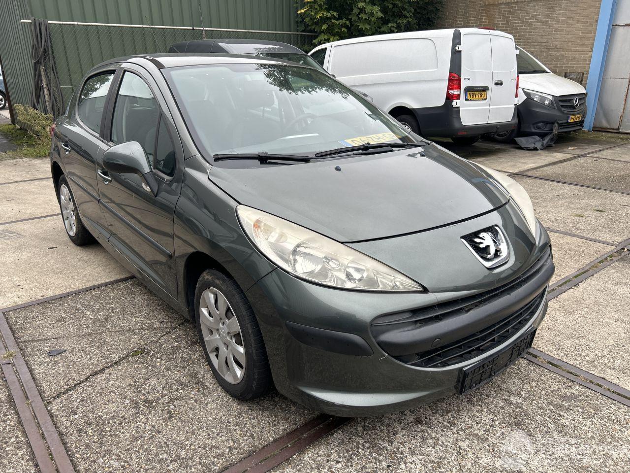 Peugeot 207 1.4 VTI COOL N BLEU