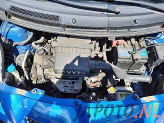 Toyota Yaris Yaris II (P9), Hatchback, 2005 / 2014 1.3 16V VVT-i picture 14