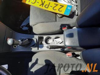 Toyota Corolla Corolla (E12), Hatchback, 2002 / 2007 1.4 16V VVT-i picture 15