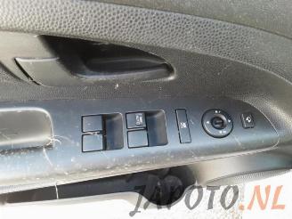 Kia Venga Venga, MPV, 2010 / 2019 1.6 CVVT 16V picture 10