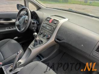 Toyota Auris Auris (E15), Hatchback, 2006 / 2012 1.6 Dual VVT-i 16V picture 10