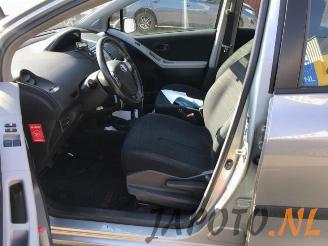 Toyota Yaris Yaris II (P9), Hatchback, 2005 / 2014 1.3 16V VVT-i picture 8