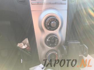 Toyota Yaris Yaris II (P9), Hatchback, 2005 / 2014 1.3 16V VVT-i picture 14