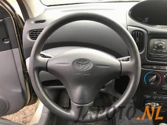 Toyota Yaris-verso Yaris Verso (P2), MPV, 1999 / 2005 1.3 16V picture 11