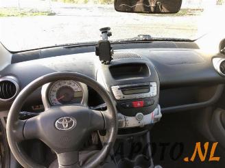 Toyota Aygo Aygo (B10), Hatchback, 2005 / 2014 1.0 12V VVT-i picture 8