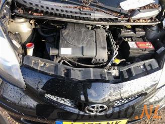 Toyota Aygo Aygo (B10), Hatchback, 2005 / 2014 1.0 12V VVT-i picture 16