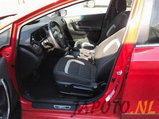 Kia Cee d Cee'd (JDB5), Hatchback 5-drs, 2012 / 2018 1.0i T-GDi 12V 120 picture 8