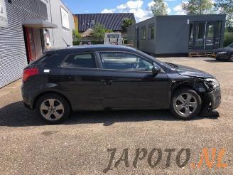 Kia Pro cee d Pro cee'd (EDB3), Hatchback 3-drs, 2008 / 2012 1.4 CVVT 16V picture 6