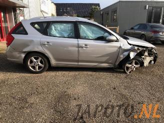 Kia Cee d Cee'd Sporty Wagon (EDF), Combi, 2007 / 2012 1.4 CVVT 16V picture 4