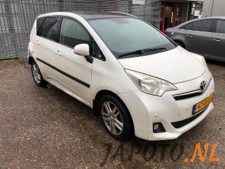 Toyota Verso S Verso S, MPV, 2010 / 2016 1.33 16V Dual VVT-I picture 7
