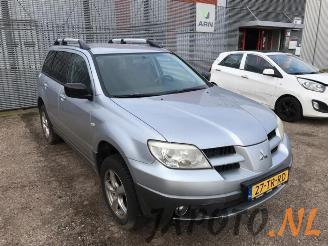 Mitsubishi Outlander Outlander (CU), SUV, 2001 / 2007 2.0 16V 4x2 picture 2