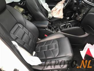 Nissan Qashqai Qashqai (J11), SUV, 2013 1.3 DIG-T 140 16V picture 16