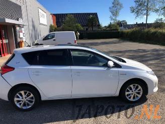 Toyota Auris Auris (E18), Hatchback 5-drs, 2012 / 2019 1.8 16V Hybrid picture 6