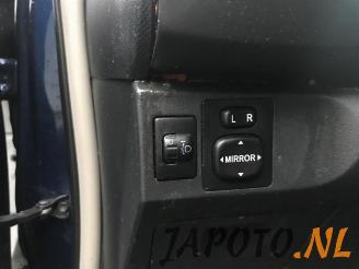 Toyota Yaris Yaris II (P9), Hatchback, 2005 / 2014 1.4 D-4D picture 11