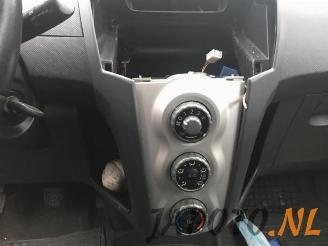 Toyota Yaris Yaris II (P9), Hatchback, 2005 / 2014 1.4 D-4D picture 8