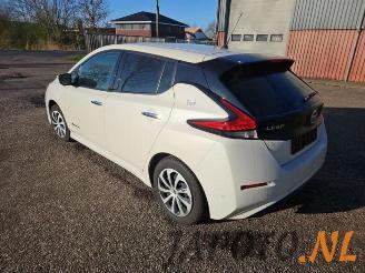 Nissan Leaf Leaf (ZE1), Hatchback, 2017 39/40kWh picture 3