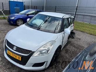 Vrakbiler auto Suzuki Swift Swift (ZA/ZC/ZD), Hatchback, 2010 / 2017 1.2 16V 2012/3
