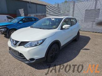 skadebil auto Nissan Qashqai Qashqai (J11), SUV, 2013 1.2 DIG-T 16V 2014/5