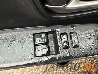 Toyota Yaris Yaris III (P13), Hatchback, 2010 / 2020 1.33 16V Dual VVT-I picture 14