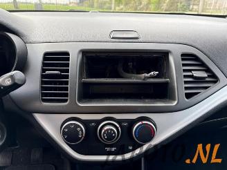 Kia Picanto Picanto (TA), Hatchback, 2011 / 2017 1.0 12V picture 11