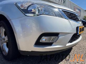 Kia Cee d Cee'd Sporty Wagon (EDF), Combi, 2007 / 2012 1.4 16V picture 17