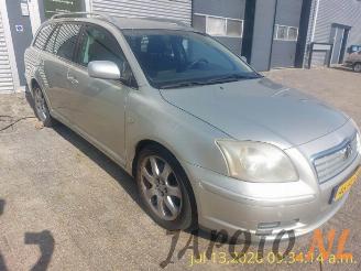 Toyota Avensis Avensis Wagon (T25/B1E), Combi, 2003 / 2008 2.0 16V VVT-i D4 picture 3