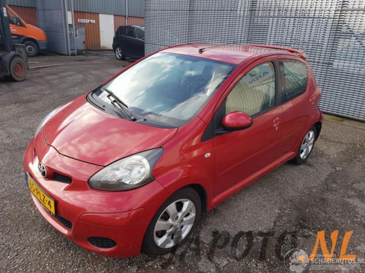 Toyota Aygo Aygo (B10), Hatchback, 2005 / 2014 1.0 12V VVT-i