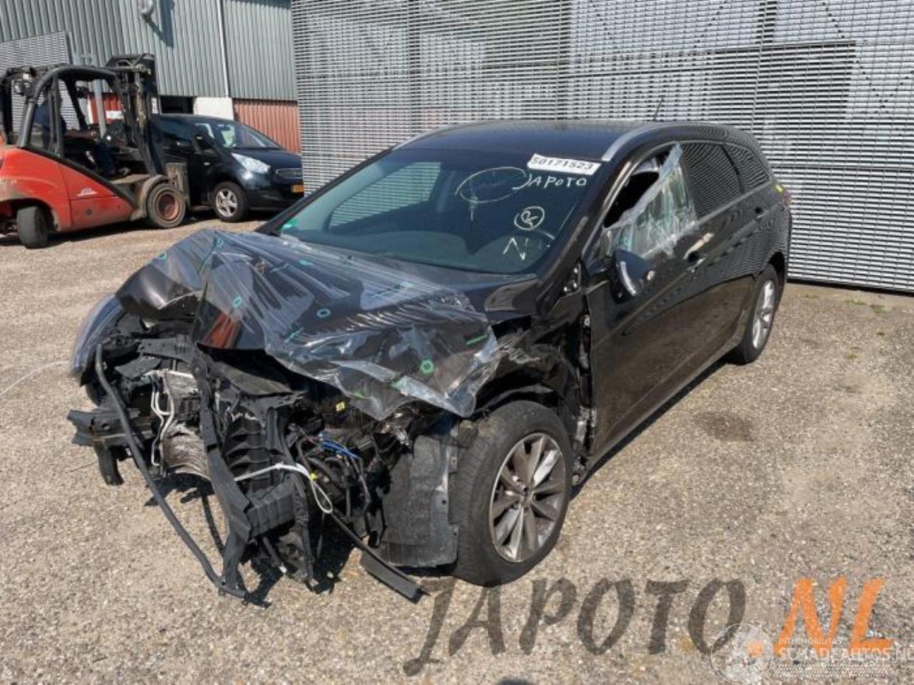 Hyundai I-40 i40 CW (VFC), Combi, 2011 / 2019 2.0 GDI 16V